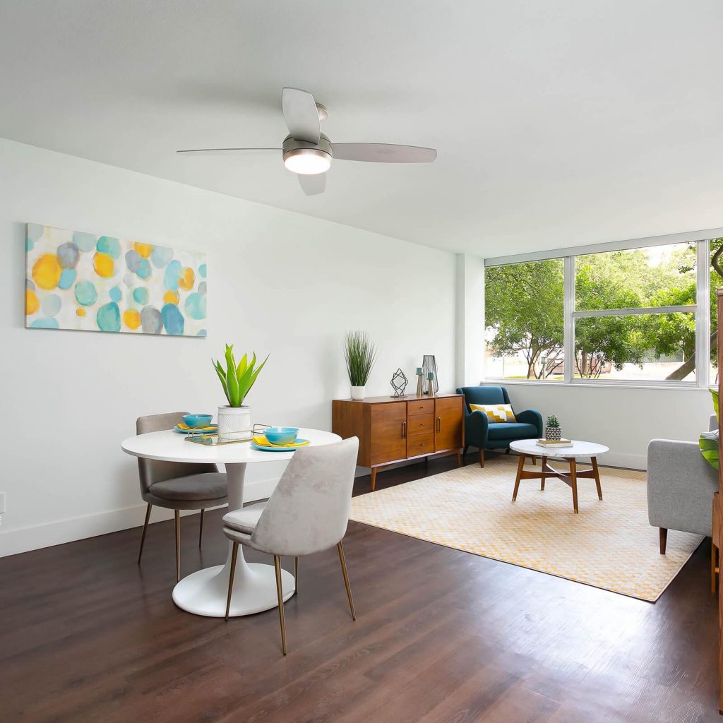 B1 LIVING ROOM